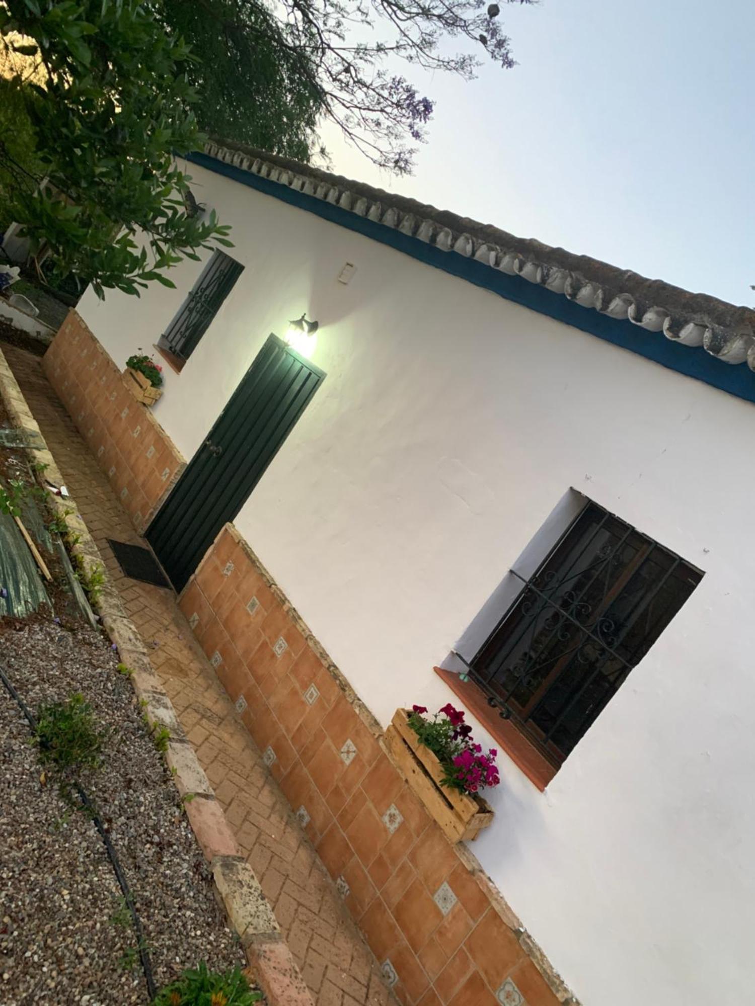 Casa Los Laureles Pilas Exteriér fotografie